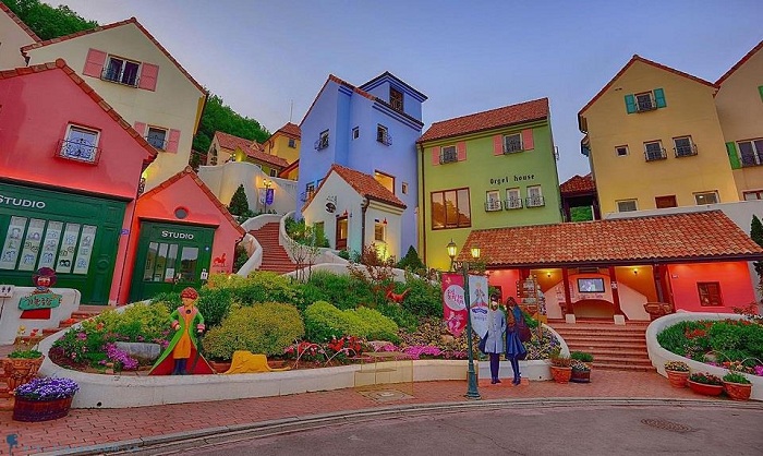 Khám phá làng Pháp Petite France đẹp tựa tranh vẽ