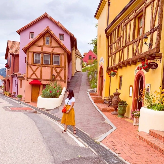 Khám phá làng Pháp Petite France đẹp tựa tranh vẽ