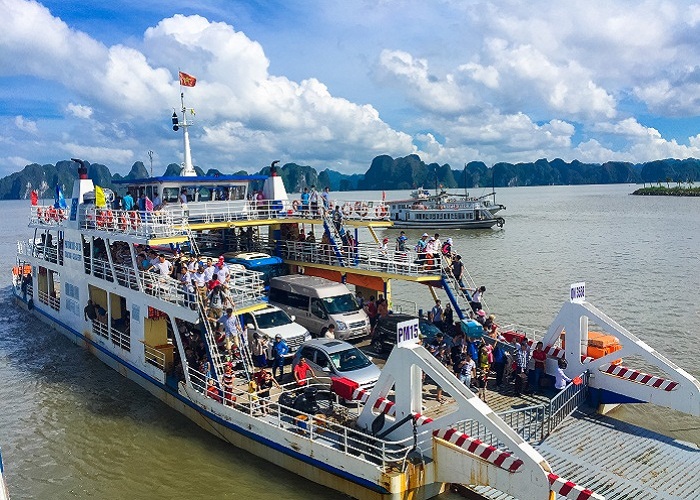 All the way from Hanoi to Cat Ba island for tourists