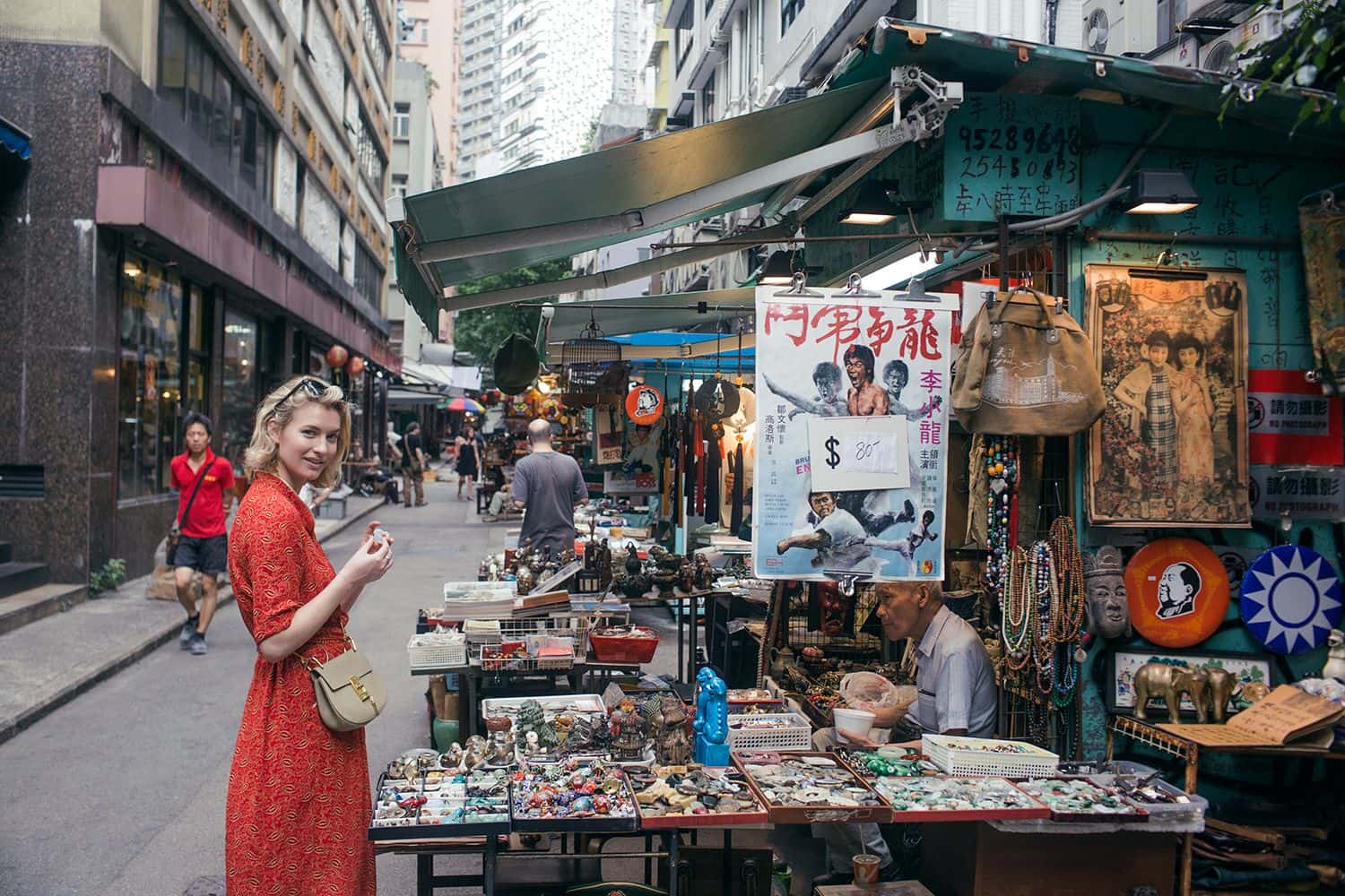 Cat-Street-Market-khu-cho-noi-tieng-o-hong-kong