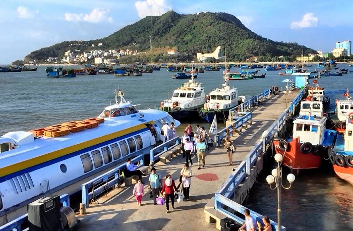 The safest and most convenient ways to move to Con Dao