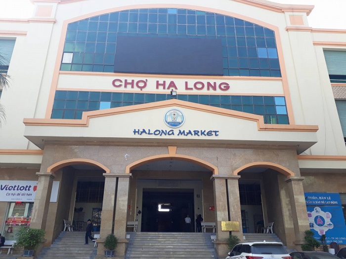 Ha Long Seafood Market 1 - The address to buy fresh seafood in Ha Long