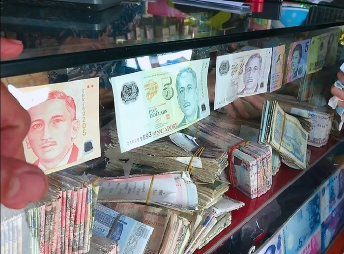 đổi tiền khi du lịch Campuchia