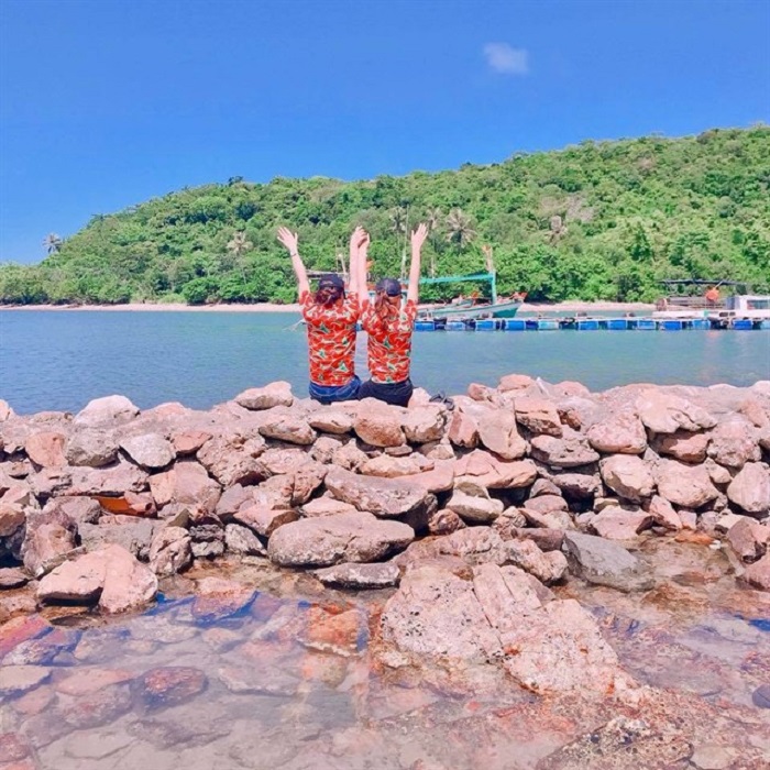 Travel to Ba Lua Island - a miniature Ha Long bay of Kien Giang