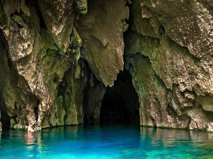Thử thách tour du lịch kỳ bí tại thung lũng Ha Ma Đa - hang Trạ Ang Quảng Bình 