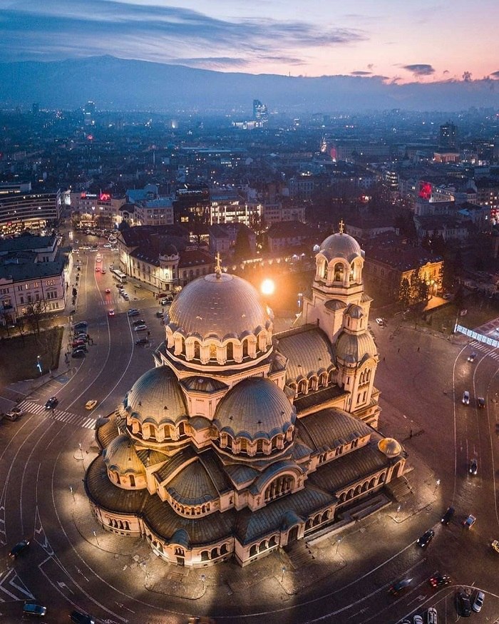 Nhà thờ Alexander Nevsky - Công trình kiến trúc biểu tượng của thủ đô Sofia Bulgaria 