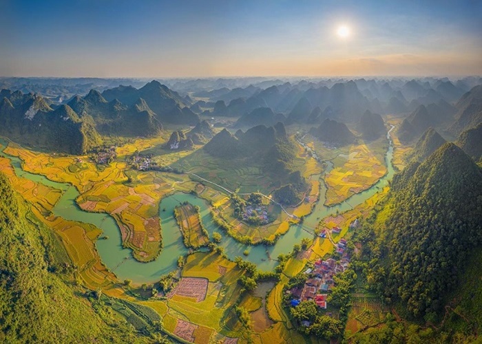 Check-in in Phong Nam valley "Great scenery" fascinates travelers in Cao Bang 