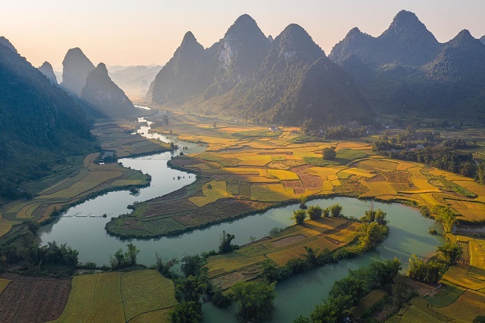  Check-in thung lũng Phong Nậm “Tuyệt sắc cảnh” mê hoặc lữ khách ở Cao Bằng 