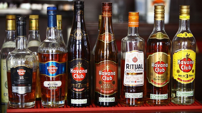Rượu Rhum - Du lịch Cuba nên mua gì làm quà?
