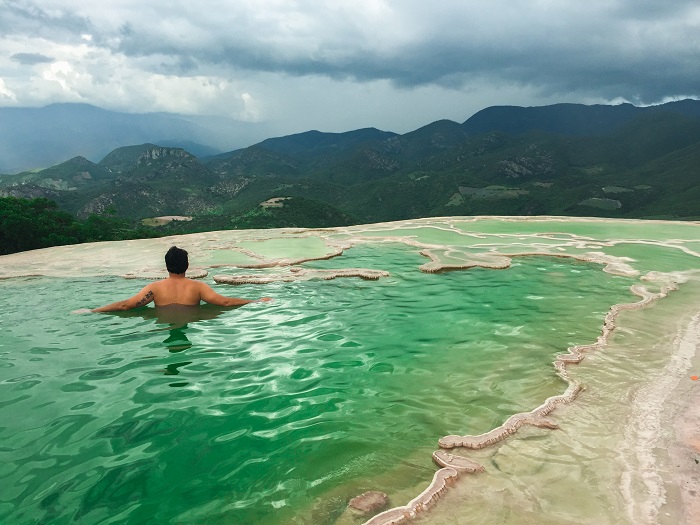 Sững sờ trước vẻ đẹp siêu ảo của thác nước hóa đá Hierve el Agua Mexico 