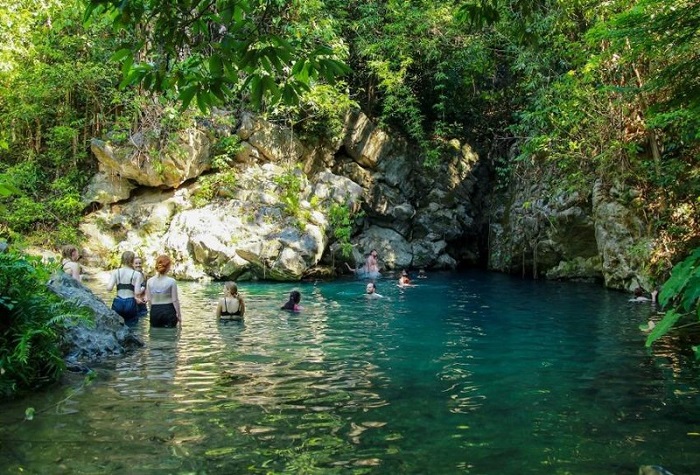 Thử thách tour du lịch kỳ bí tại thung lũng Ha Ma Đa - hang Trạ Ang Quảng Bình 