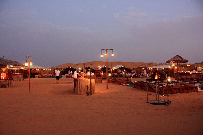 Cắm trại trên sa mạc ở Abu Dhabi - Kinh nghiệm du lịch Abu Dhabi
