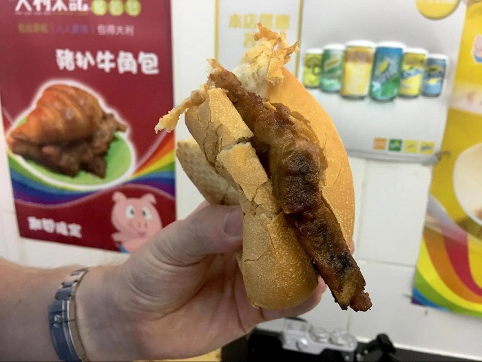 Bánh mì thịt heo - Tổng hợp những kinh nghiệm du lịch Macau