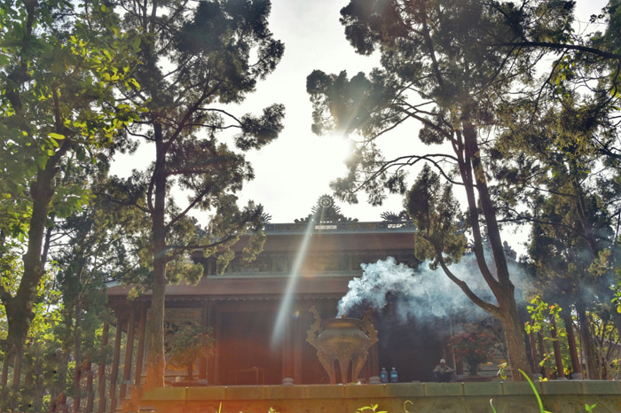 Tu Hieu Pagoda Hue - filial piety