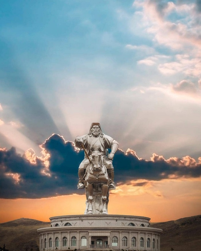 Bức tượng Thành Cát Tư Hãn - Kinh nghiệm du lịch Mông Cổ