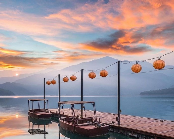 Hồ Nhật Nguyệt -  điểm đến mùa thu ở Đài Loan đẹp tựa cổ tích