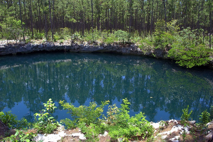 Công viên quốc gia Blue Holes - Du lịch Bahamas