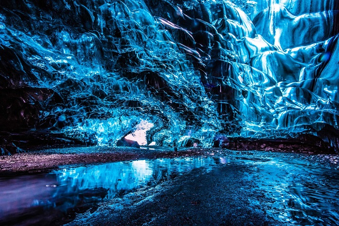 Hang động Vatnajokull Glacier, Iceland - hang động đẹp nhất thế giới