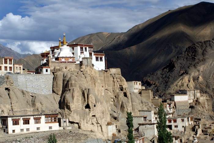 Tu viện Lamayuru - địa điểm du lịch Ladakh
