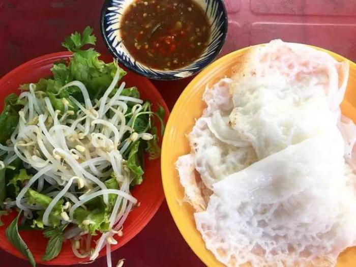 ẩm thực chợ Ngọc Sơn Bình Định bánh xèo vỏ