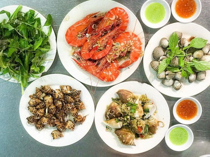 Nhat Tu Son island tourism Phu Yen seafood