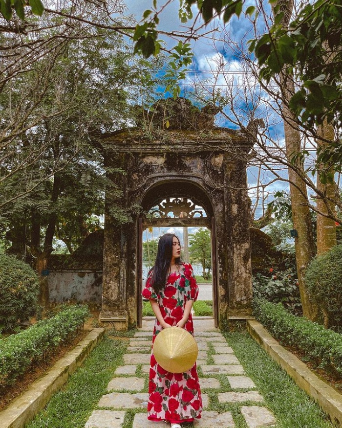 Summer destinations in Hue An Hien garden house