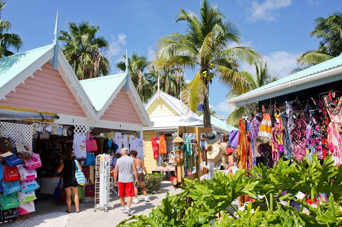 Mua sắm tại Chợ Straw - Du lịch Bahamas