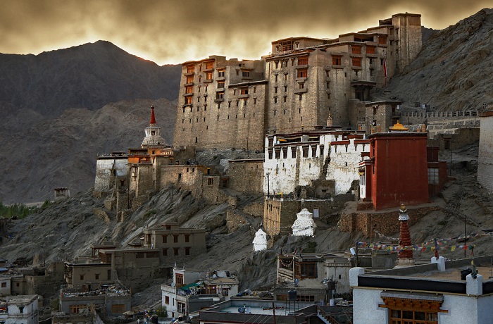 Cung điện Leh - địa điểm du lịch Ladakh