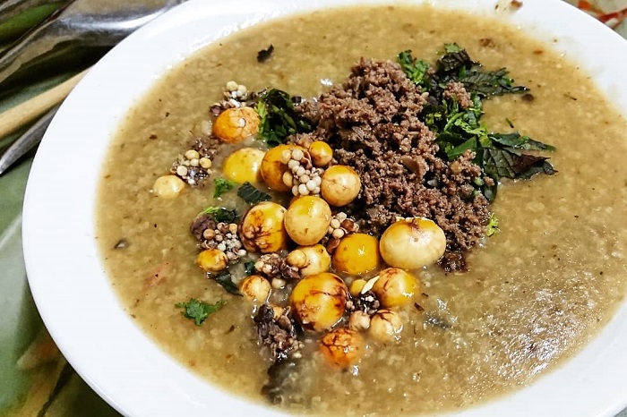 Au Tau porridge is a famous Northeastern specialty