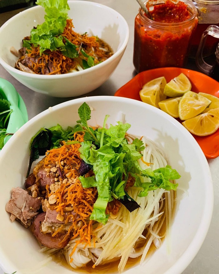 Sour Pho is a famous Northeastern specialty