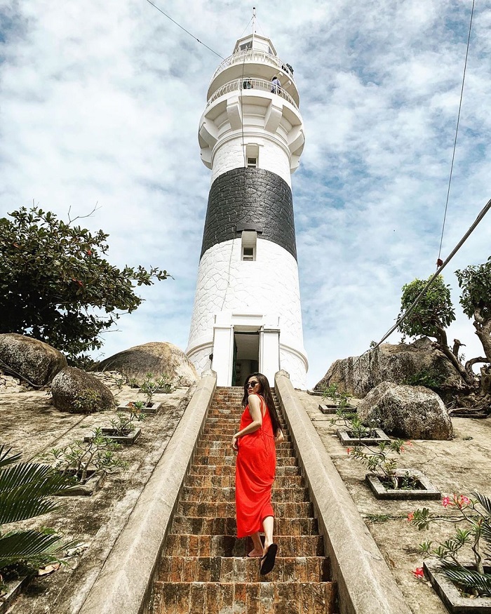 Beautiful check-in places in Nam Du - lighthouse