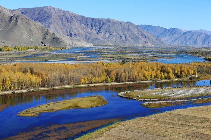 Giới thiệu về hồ Kim Sắc Tây Tạng 