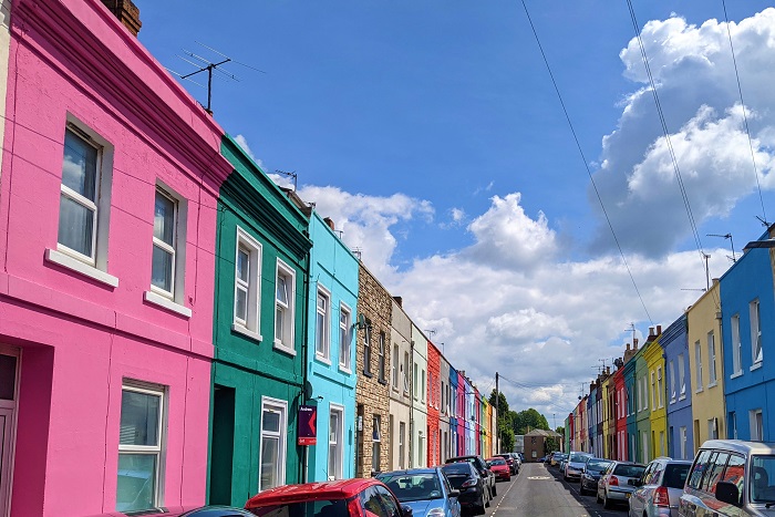Những ngôi nhà đầy màu sắc ở đường Nettleton - Những điểm đến du lịch Gloucester 