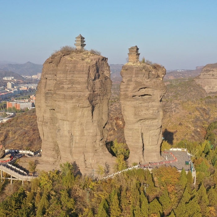 Những bí ẩn chưa có lời giải ở núi Song Tháp Trung Quốc 