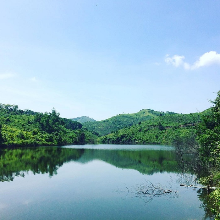 Experience going to Cam Son Lake tourist area in Bac Giang