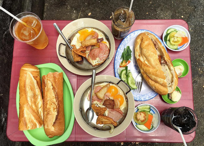 Những quán bánh mì ngon ở Sài Gòn - bánh mì Hòa Mã