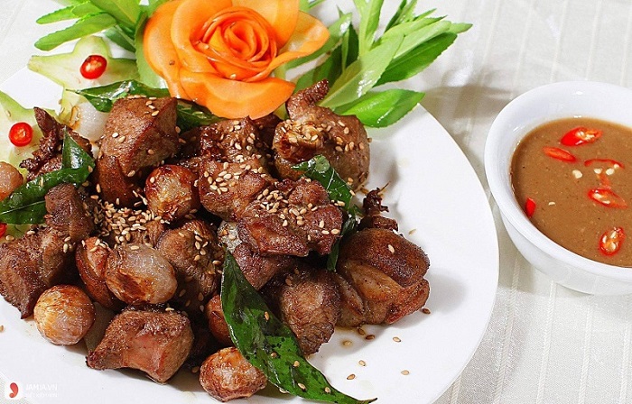 Delicious goat meat restaurant in Ninh Binh - Huong Mai restaurant