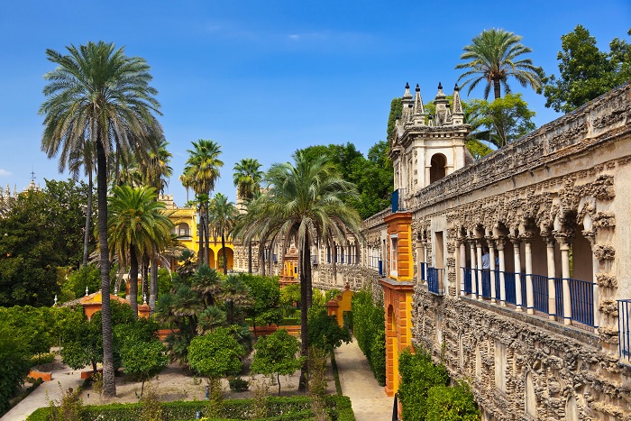 Cung điện hoàng gia Alcazar - địa điểm du lịch Seville
