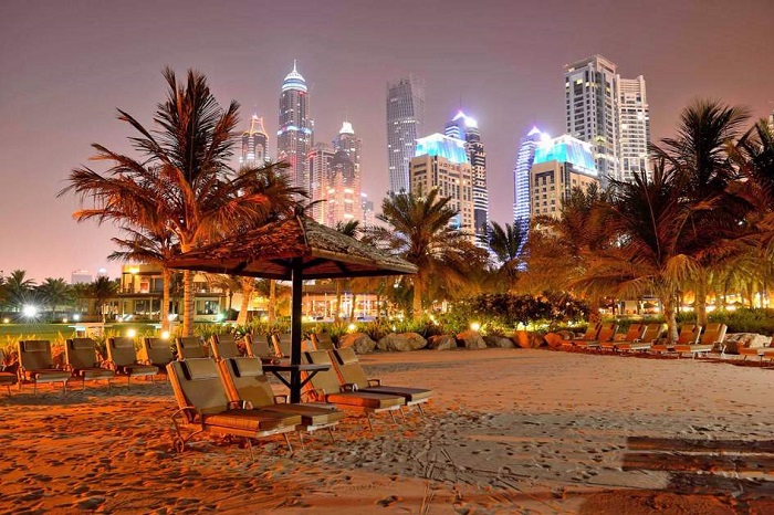Bãi biển đêm - hoạt động du lịch về đêm ở Dubai