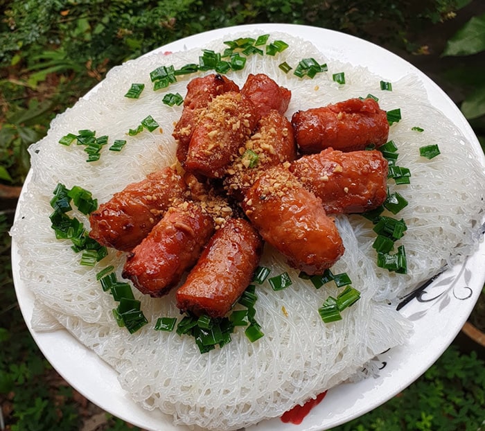Vườn du lịch sinh thái Giáo Dương - Bánh hỏi ngon tuyệt