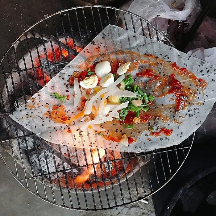 Quán bánh tráng nướng mắm ruốc Phan Thiết