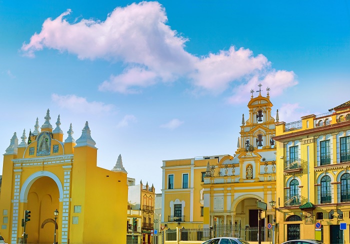 Vương cung thánh đường Macarena - địa điểm du lịch Seville