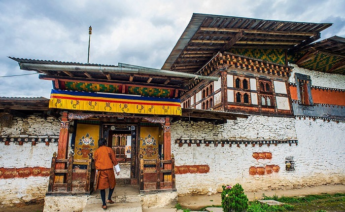Chùa Tamshing Lakhang là điểm tham quan nổi tiếng ở thị trấn Jakar 