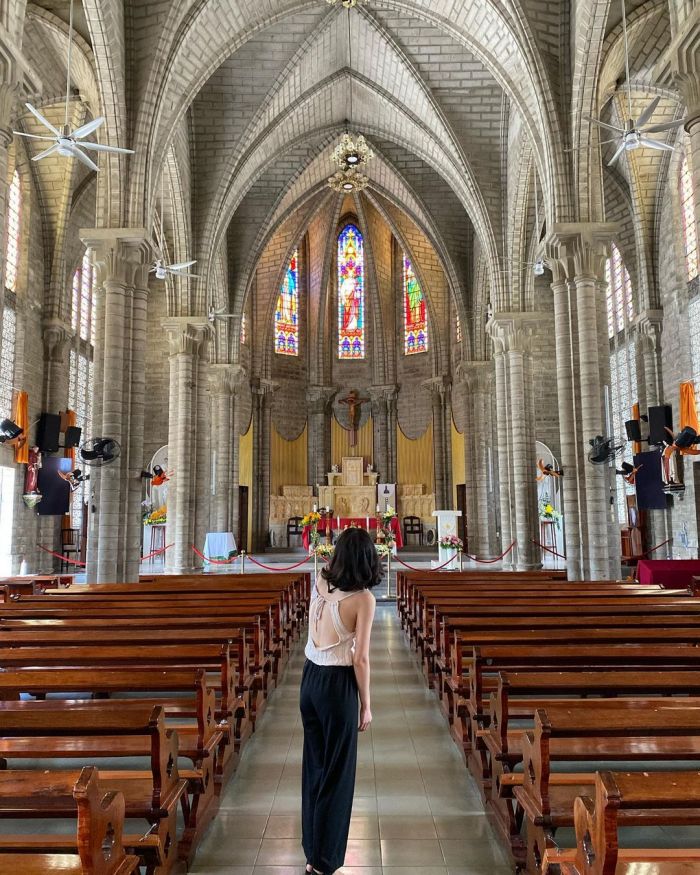 du lịch Nha Trang tháng 7 thăm Nhà thờ núi 