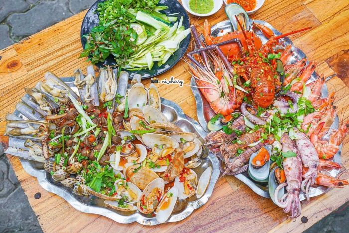 du lịch Nha Trang tháng 7 ăn hải sản 
