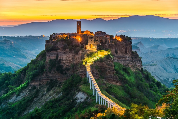 Civita di Bagnoregio - điểm đến mới nổi đẹp nhất ở Ý
