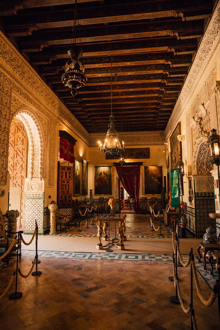 Cung điện Dueñas - địa điểm du lịch Seville