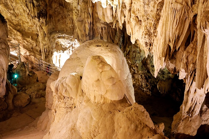 hang động ở Hoà Bình - đẹp kỳ bí