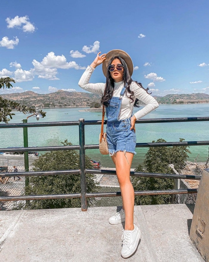 Hồ Suchitlán là điểm tham quan nổi tiếng ở thị trấn Suchitoto 