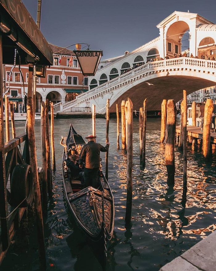 Kênh đào Venice là kênh đào nổi tiếng thế giới thu hút nhiều du khách tham quan
